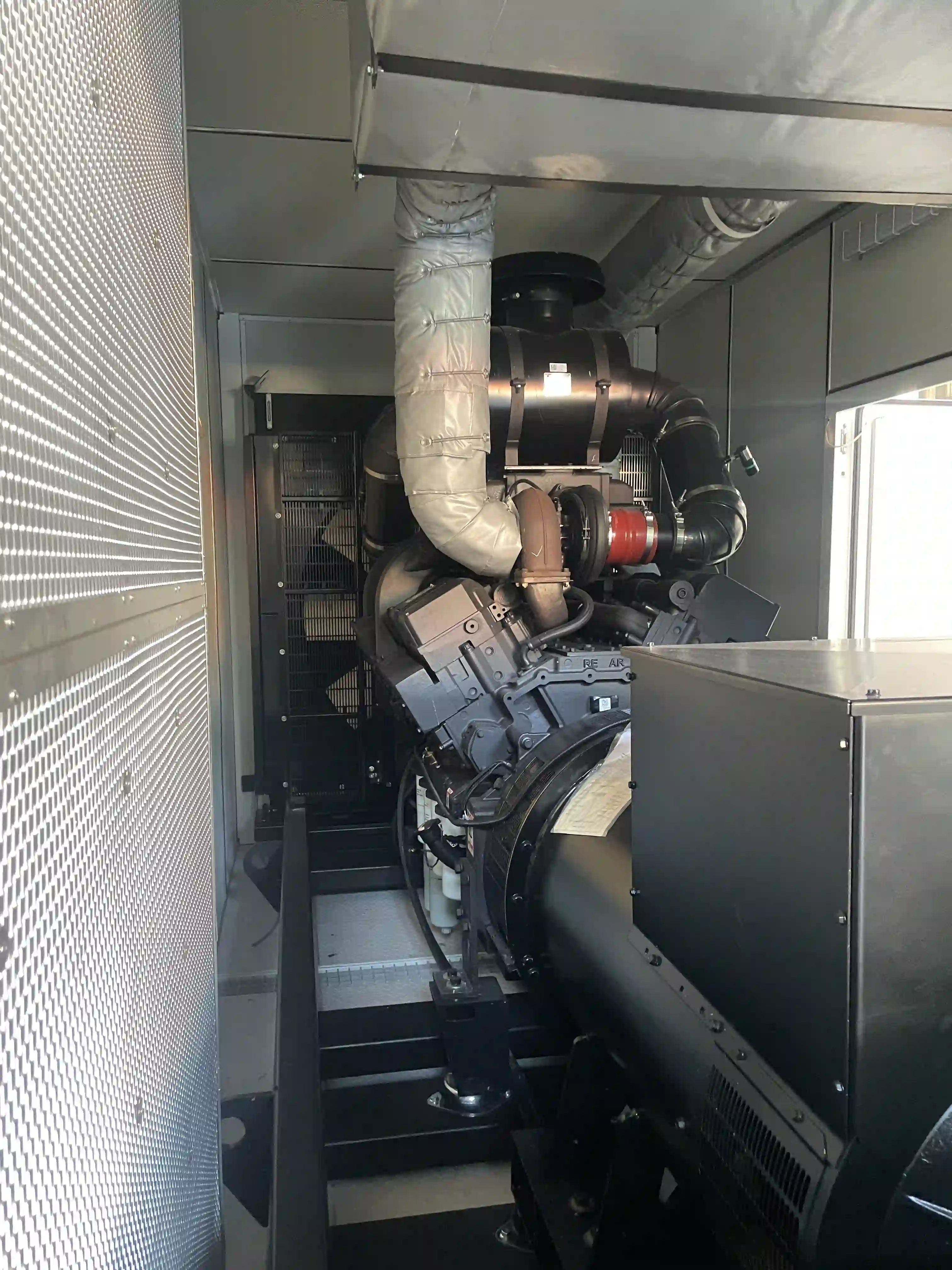 Генератор Leroy-Somer TAL-A49-D